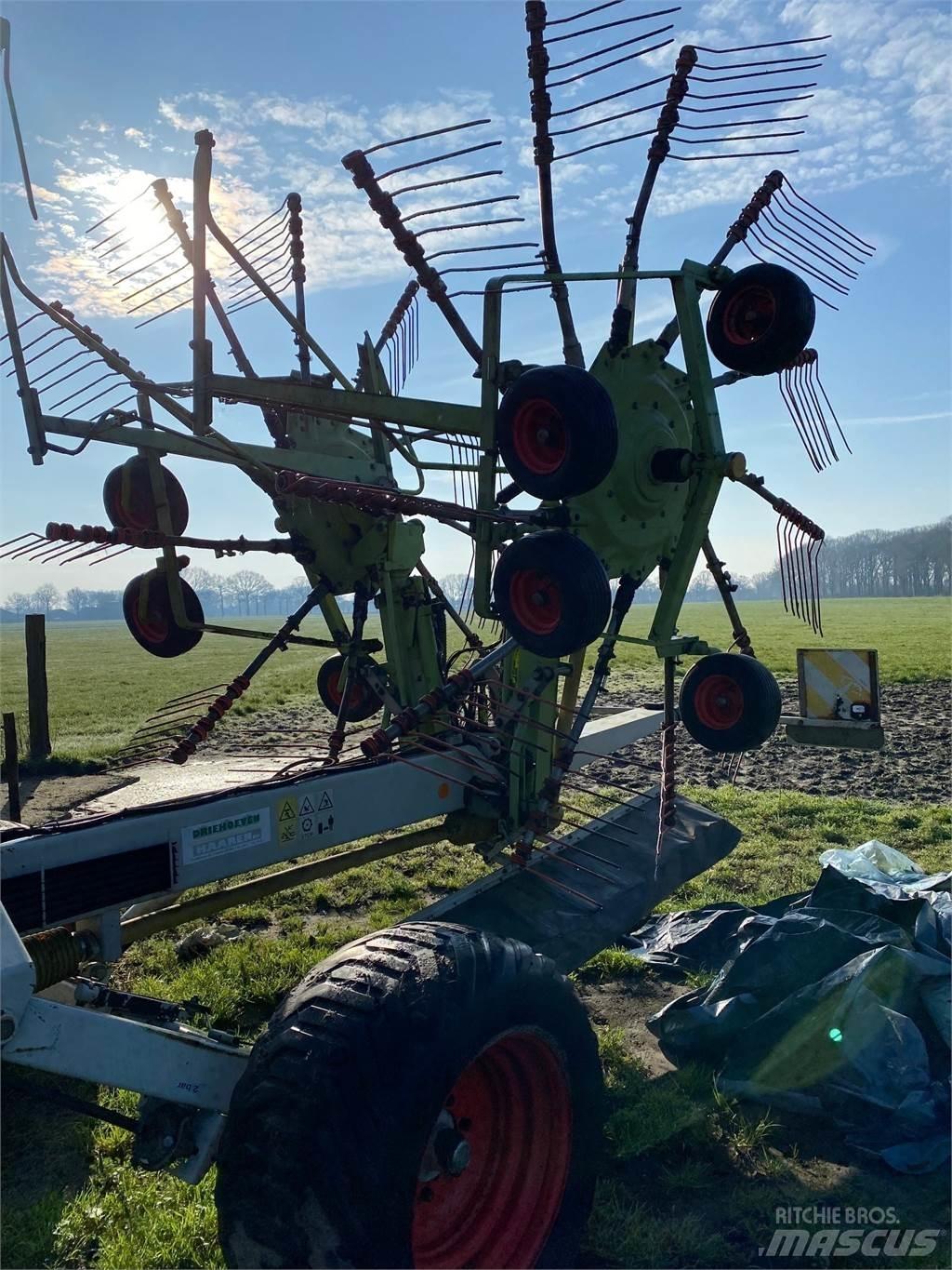 CLAAS liner 3000 Rateau faneur