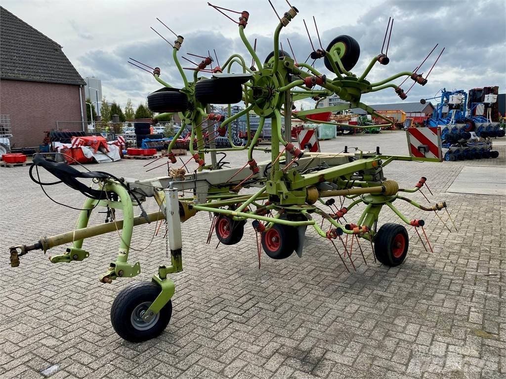 CLAAS volto 1050T Rateau faneur