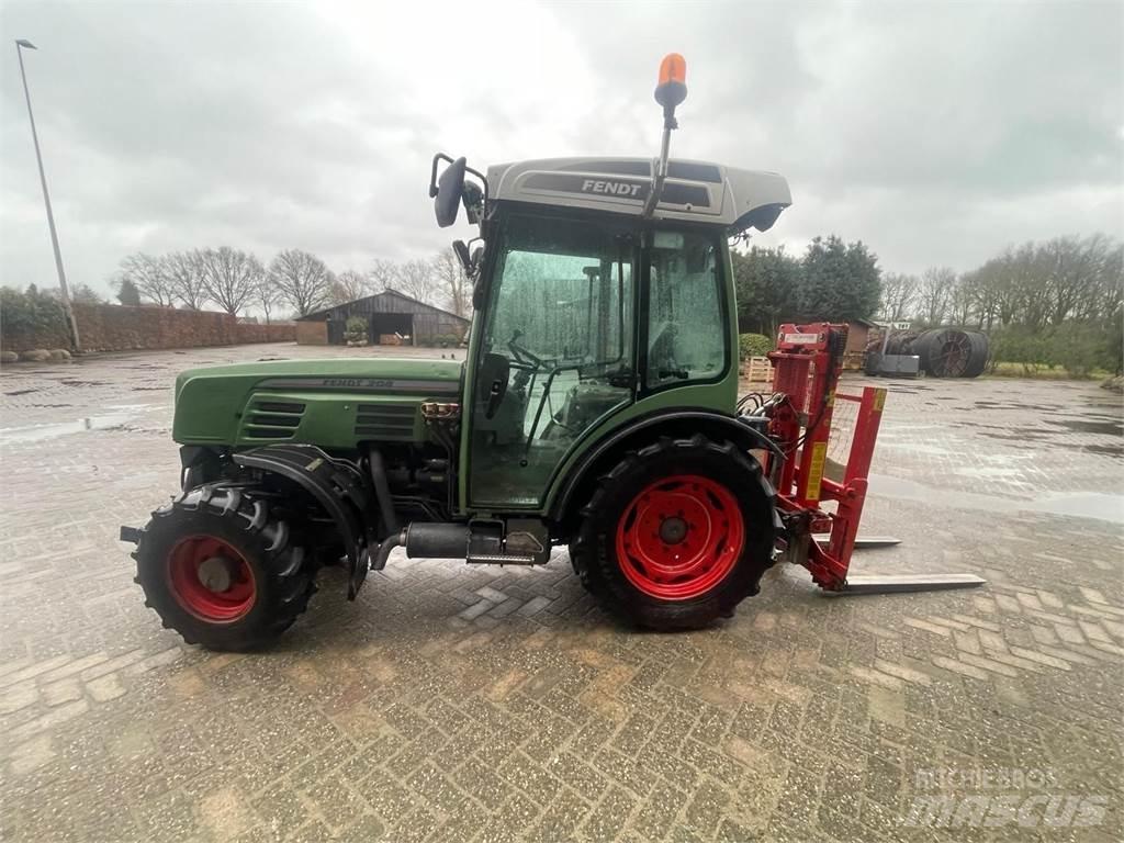 Fendt 208V Tracteur