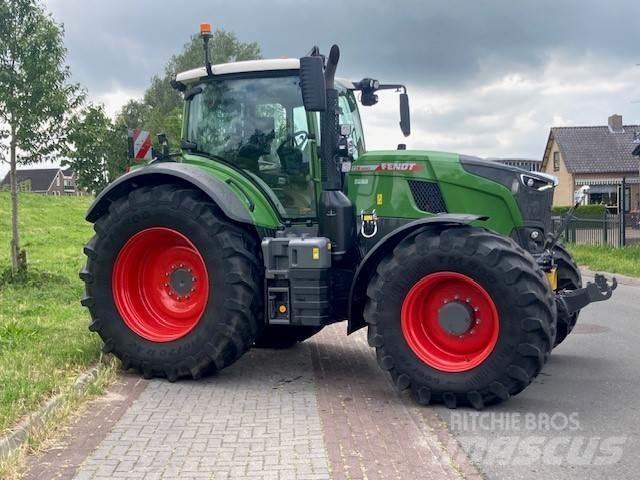 Fendt 728 Profi+ Tracteur