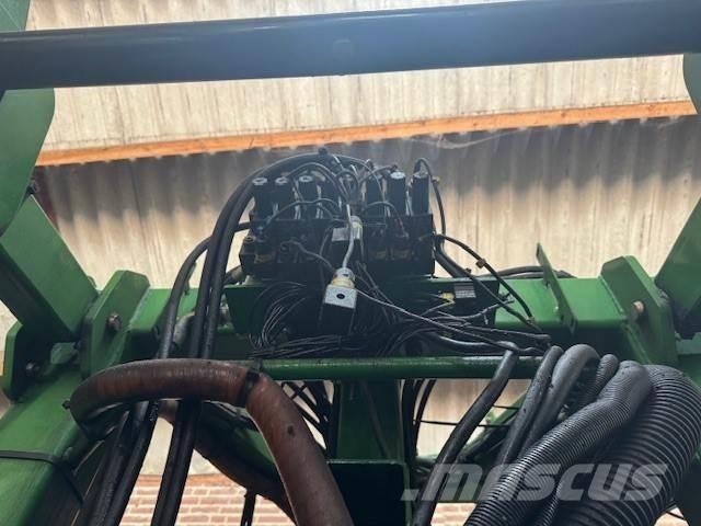 John Deere 832 Pulvérisateurs automoteurs