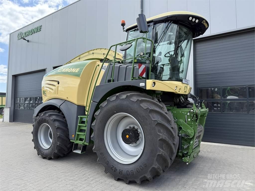 Krone BigX 630 Dérouleuse, pailleuse