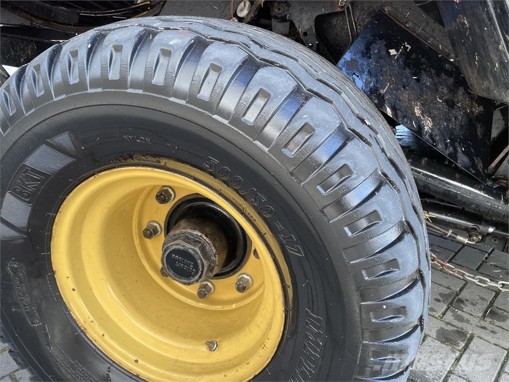 New Holland BB960 Presse cubique