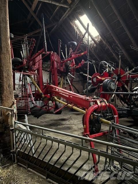 Stoll R+ 820 Rateau faneur