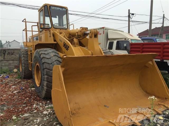 CAT 966 F Chargeuse sur pneus