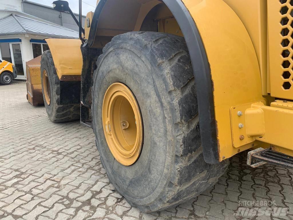 CAT 966 K Chargeuse sur pneus