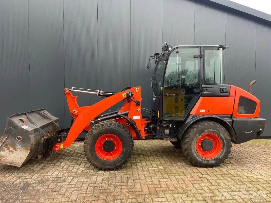 Kubota R065 Chargeuse sur pneus