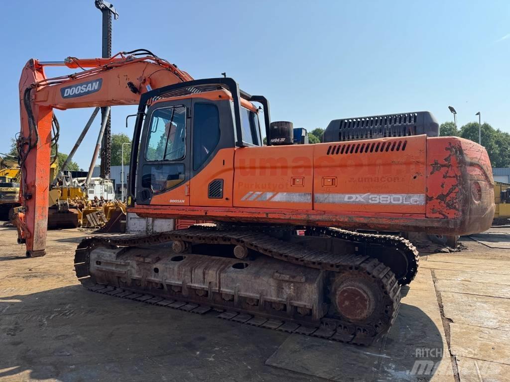 Doosan DX 380 LC Pelle sur chenilles