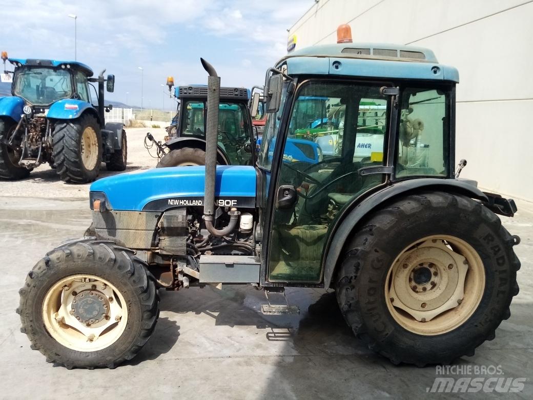 New Holland TN 90 F Tracteur