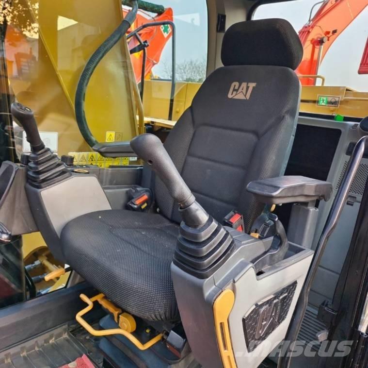 CAT 320 GC Pelle sur chenilles