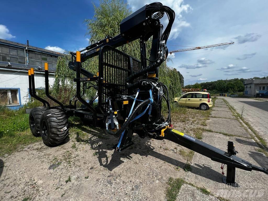 Kesla 114H Remorque forestière avec grue