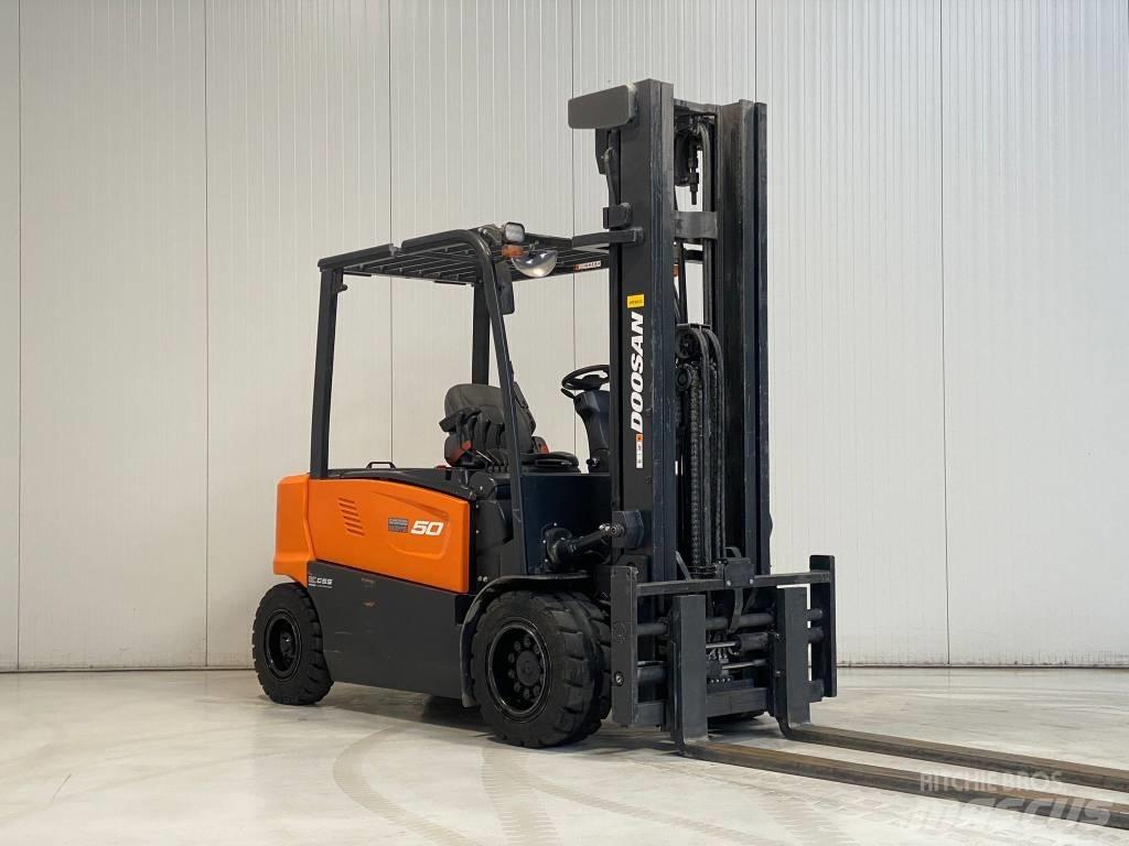 Doosan B50XC-7 Chariots élévateurs électriques