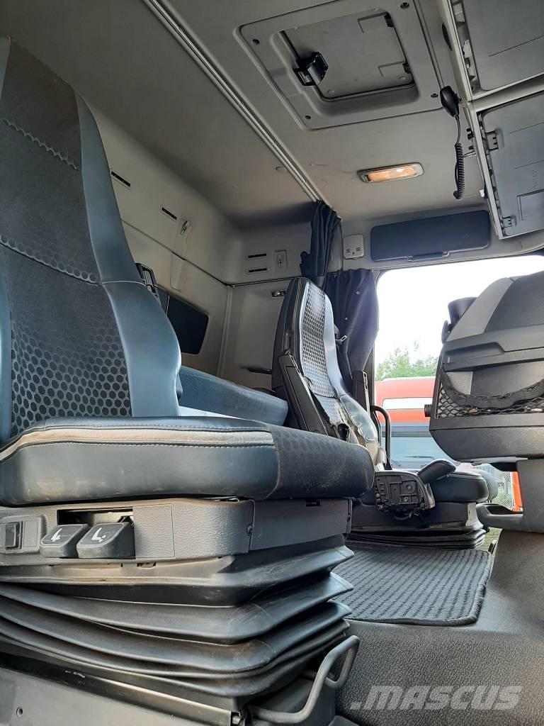 Volvo FH 13 Camion Fourgon