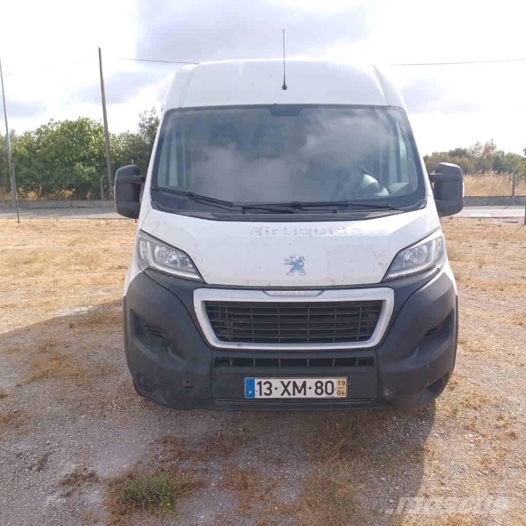Peugeot Boxer Utilitaire benne