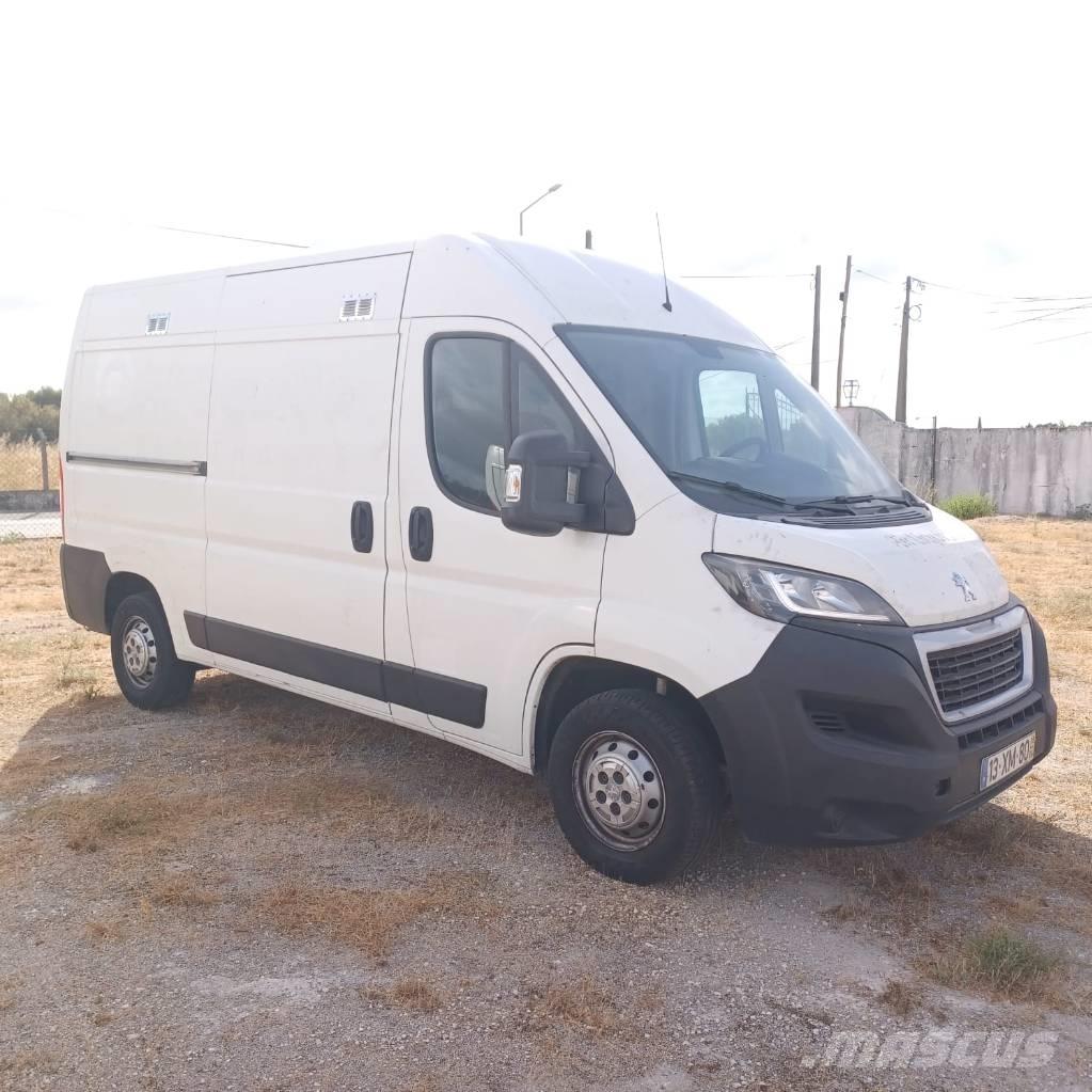 Peugeot Boxer Utilitaire benne