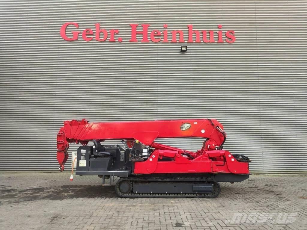 Unic URW 706 CDE Mini grue