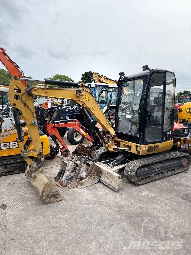 CAT 302.7 D CR Mini pelle < 7t