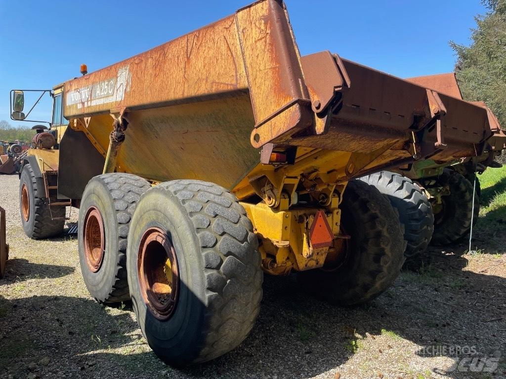 Volvo A25C Tombereau articulé