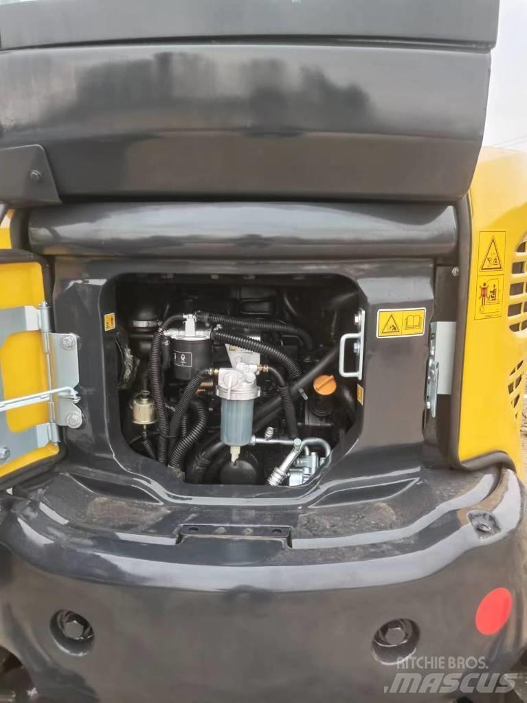 Komatsu PC 35 Mini pelle < 7t