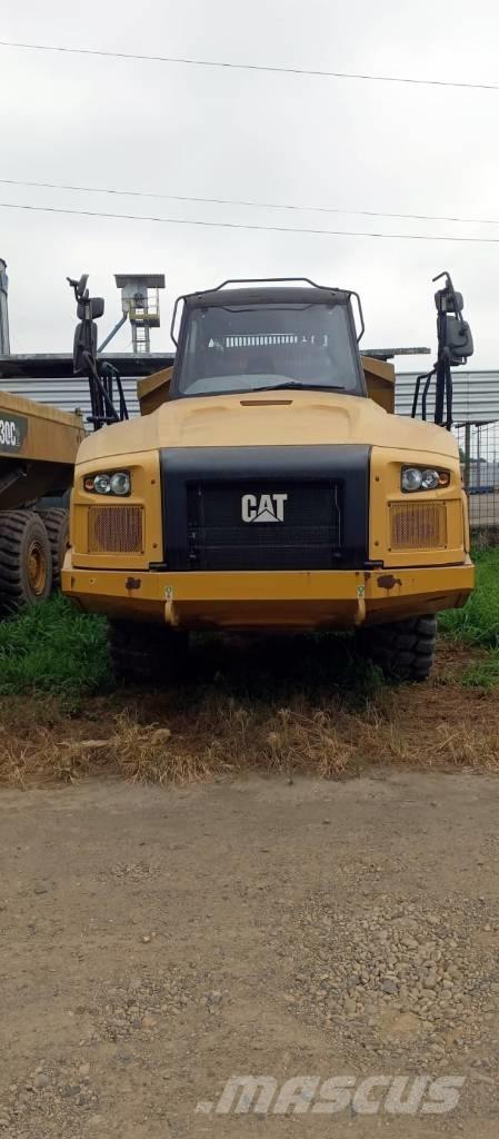 CAT 730 C 2 Tombereau articulé
