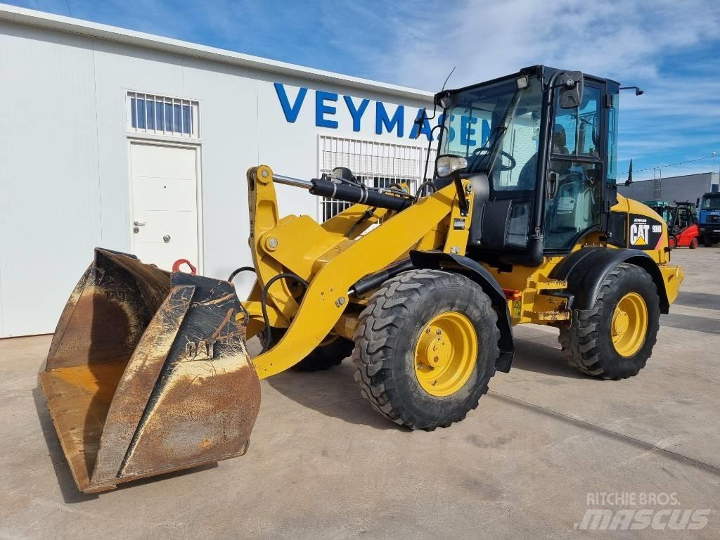 CAT 908 H Chargeuse sur pneus