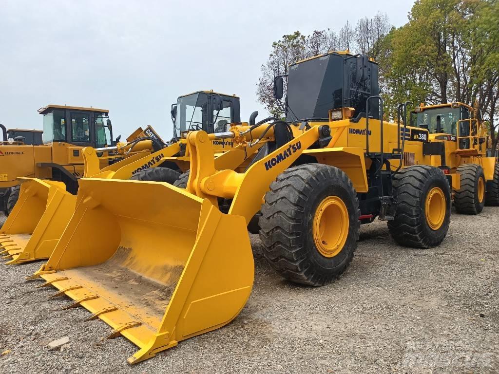 Komatsu WA 380 Chargeuse sur pneus