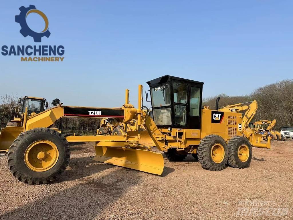 CAT 120H Niveleuse