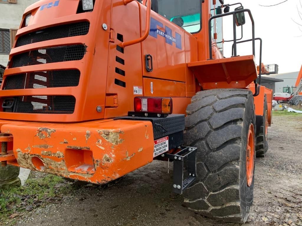 Fiat-Hitachi W230 Chargeuse sur pneus