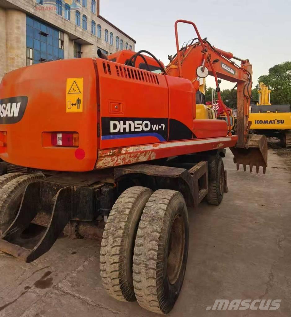 Doosan DH 150 W-7 Pelle sur pneus
