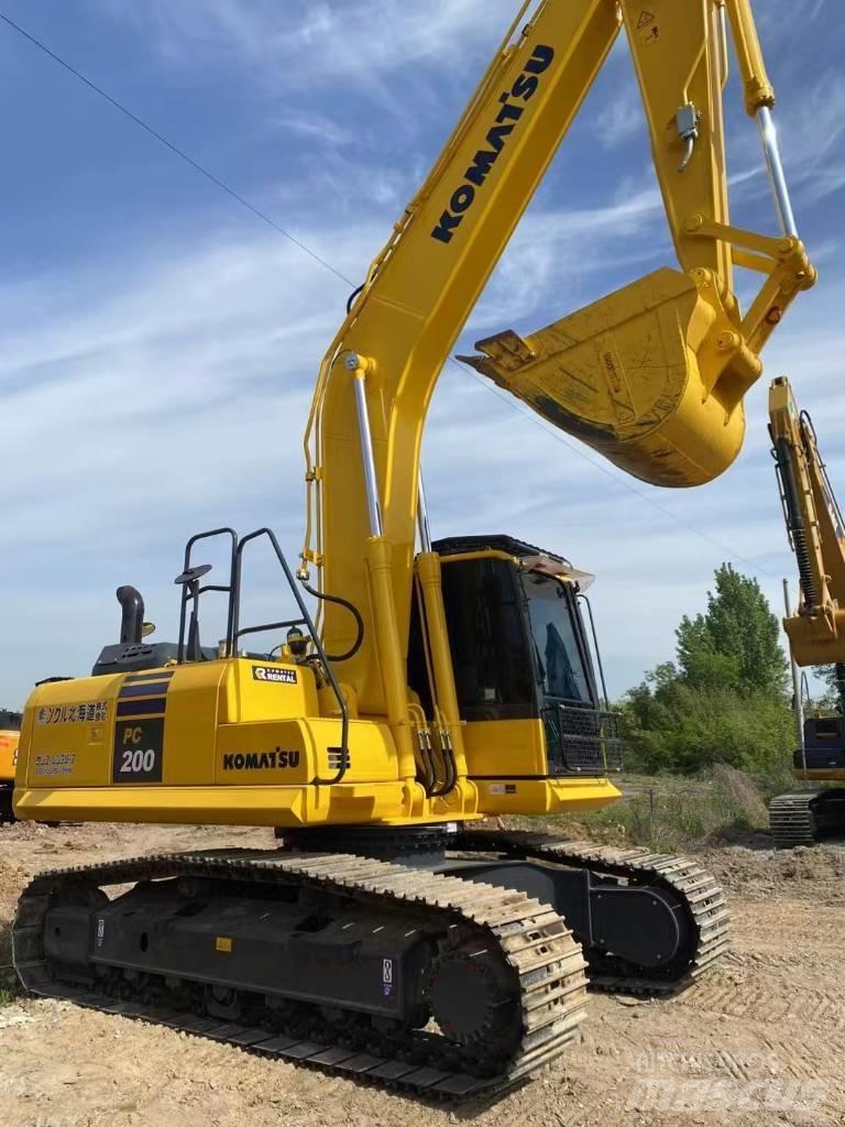 Komatsu 200-8 Pelle sur chenilles