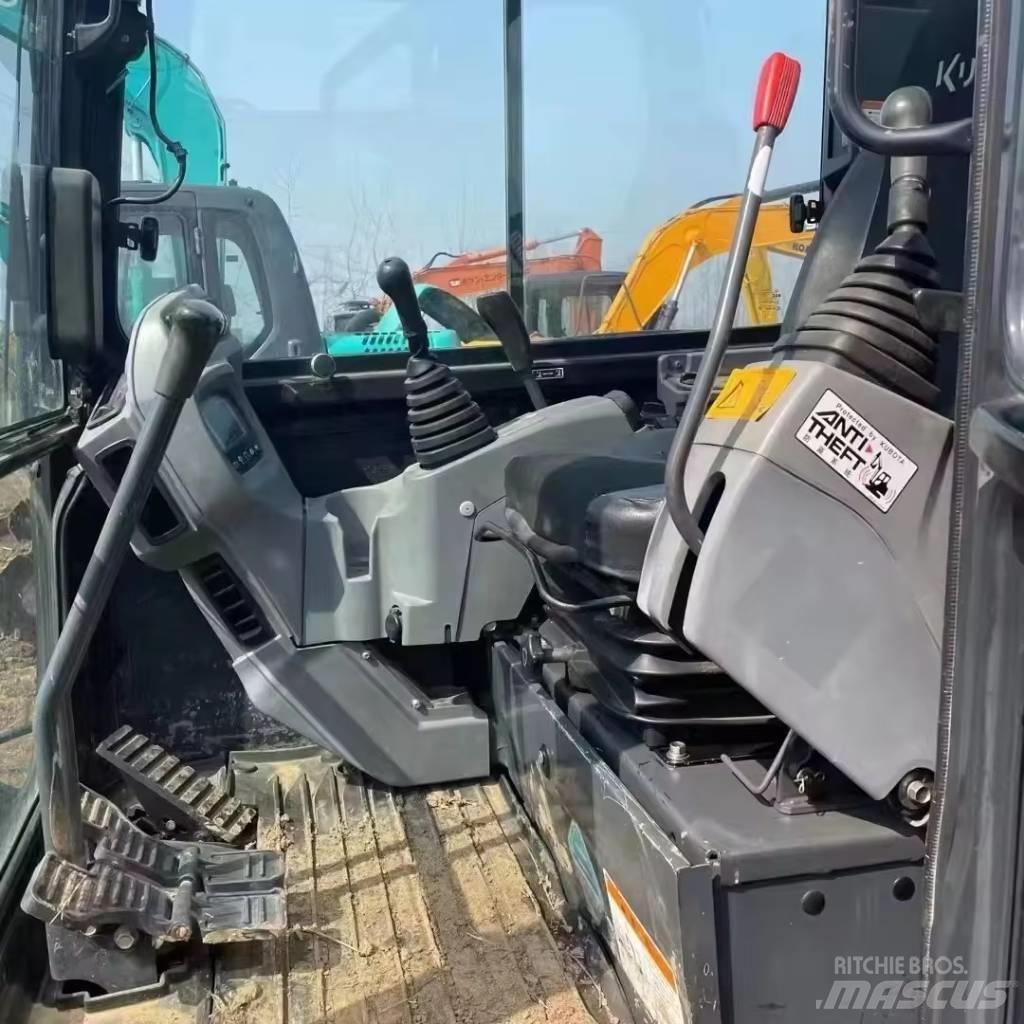 Kubota U 15 Mini pelle < 7t