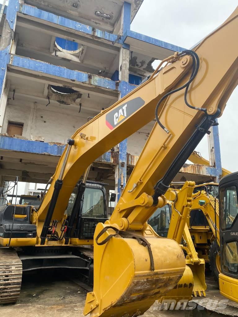 CAT 330 D Pelle sur chenilles