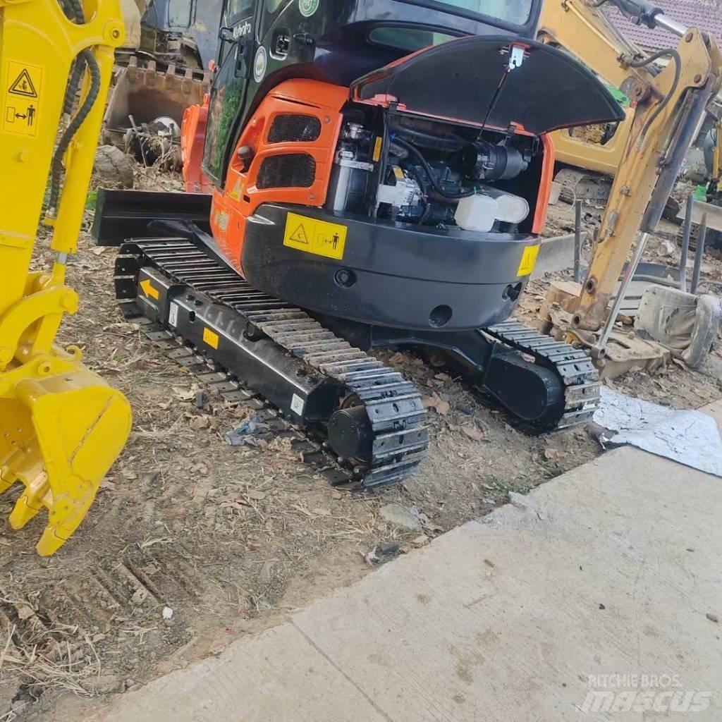 Kubota U 30 Mini pelle < 7t