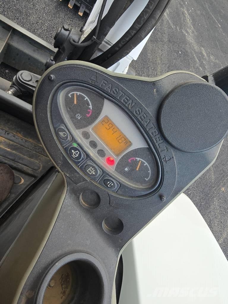 Bobcat E 50 Mini pelle < 7t