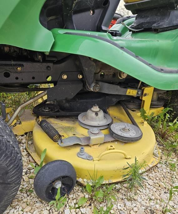 John Deere X 300 R Tondeuses montées