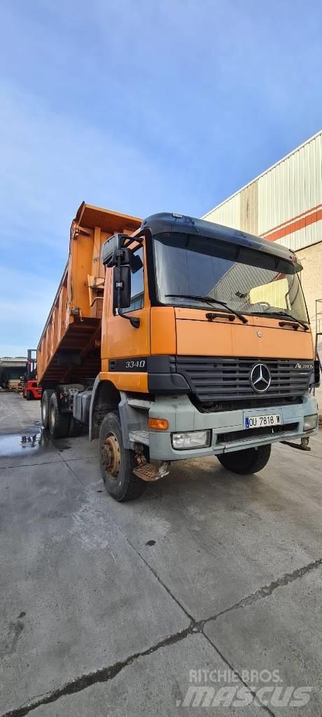Mercedes-Benz 3340 Camion benne