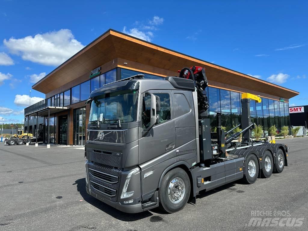 Volvo FH 500 Camion plateau ridelle avec grue