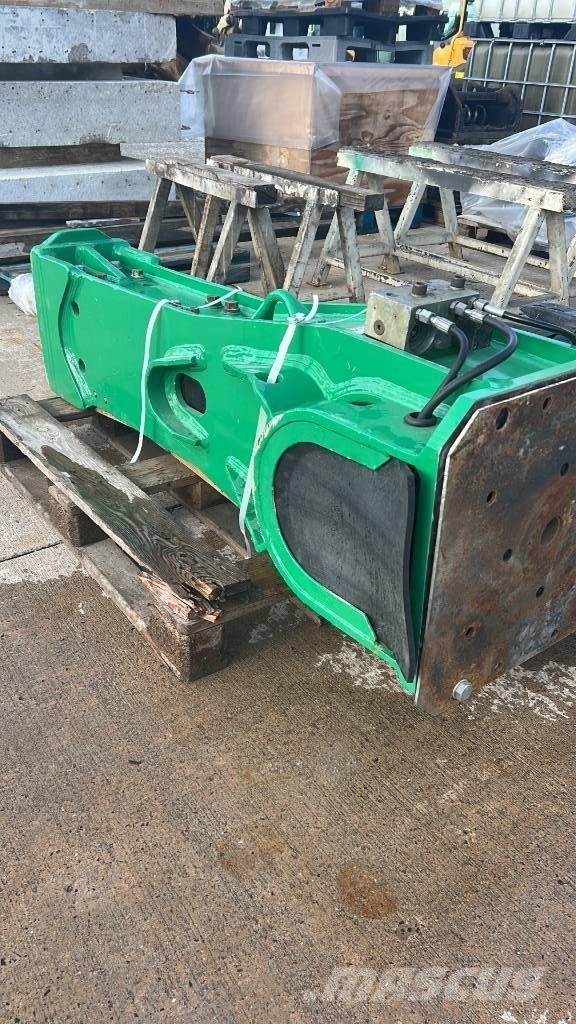 Montabert M 900 Marteau hydraulique