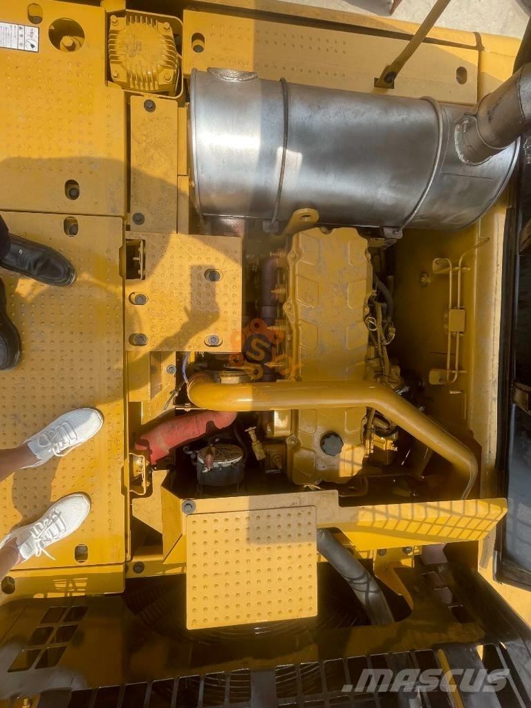 CAT 336 D Pelle sur chenilles