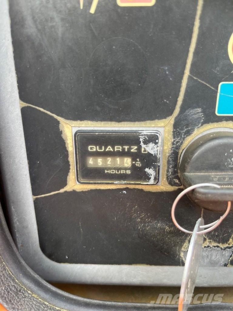 JLG 600 AJ Nacelles articulées