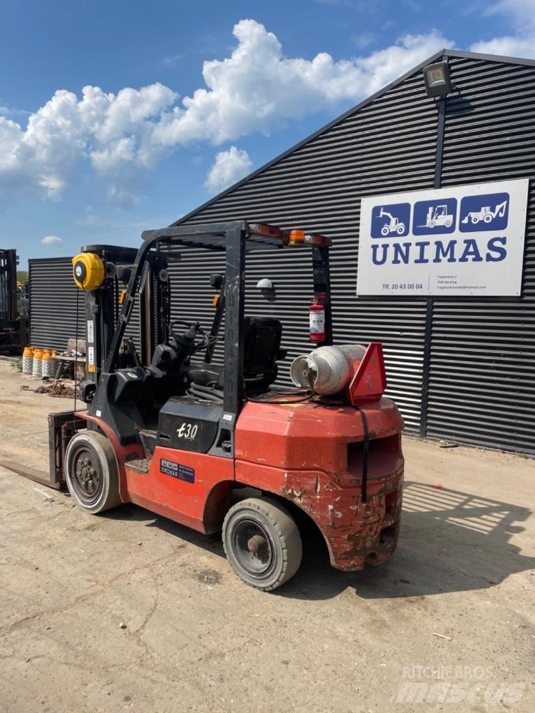 EP FG 25 Chariots GPL