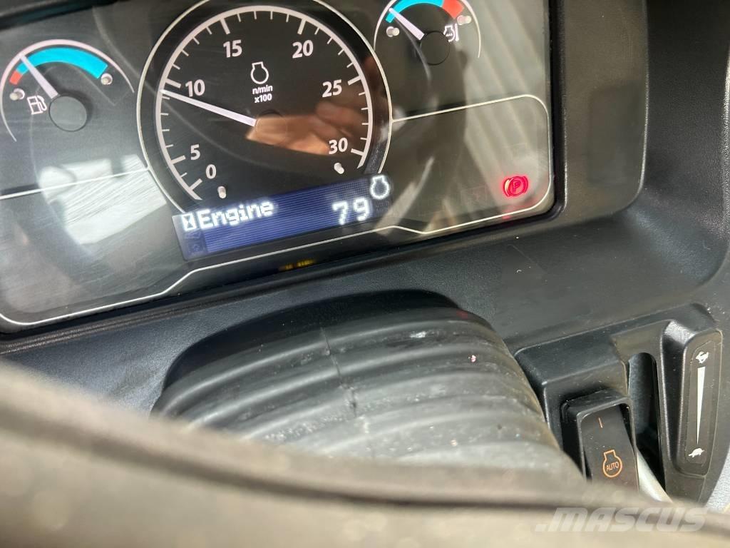 John Deere 2038R Micro tracteur