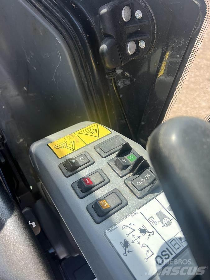 Doosan DX27Z Pelle spéciale