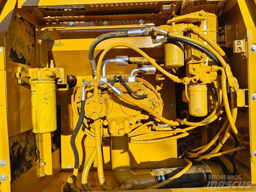 CAT 325 C Pelle sur chenilles