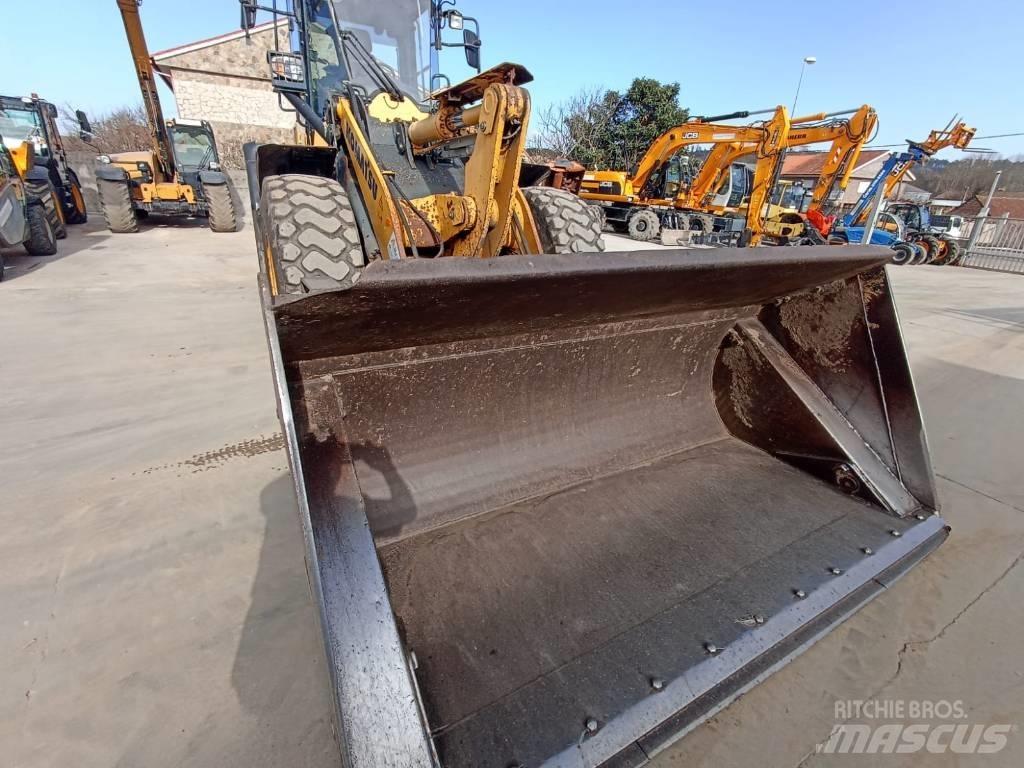 Komatsu WA270-7 Chargeuse sur pneus