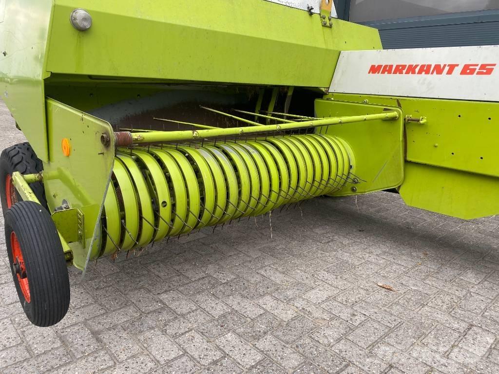 CLAAS Markant 65 Presse cubique