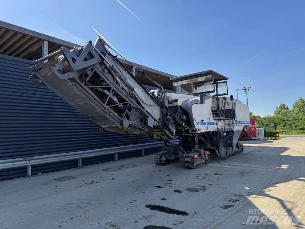 Wirtgen W 210 Fraiseuse à froid