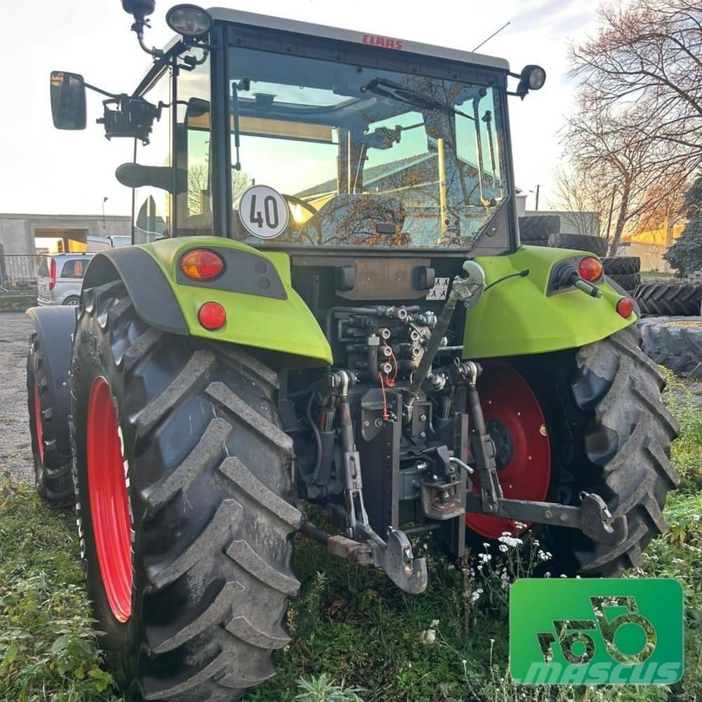 CLAAS Axos 320 Tracteur