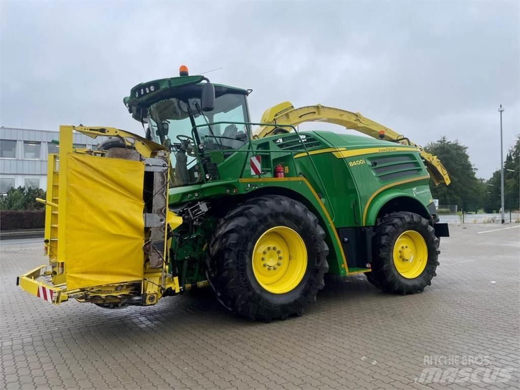 John Deere 8400 i Ensileuse automotrice