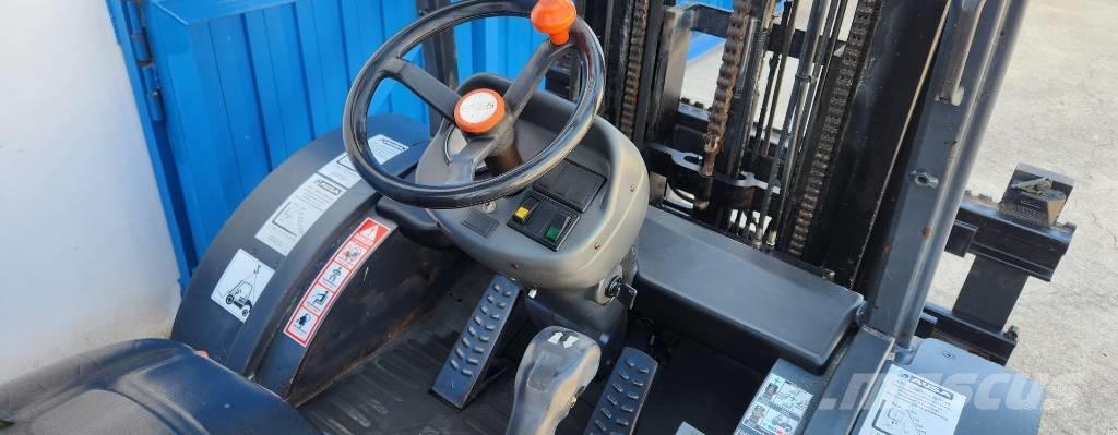Ausa C 200 H X4 Chariot tout terrain